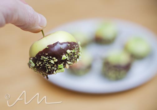 chocostachiodippedladyapples-web-13